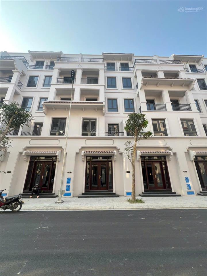 Bán liền kề 62.5m2 giá 17.5 tỷ vinhomes cổ loa, vinhomes globail gate, đông nam, cạnh vincom có vay