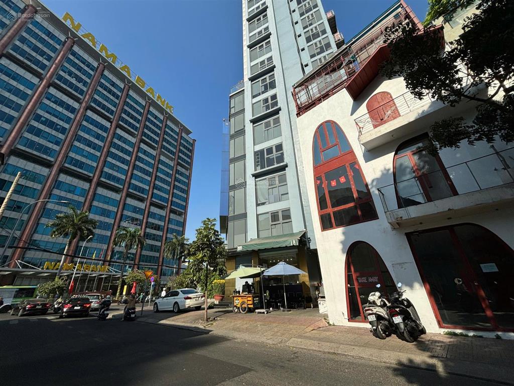 Ngang 7m mặt tiền trung tâm quận 3 mt ngô thời nhiệm p7 q3, dt 7x6m kết cấu 4 tầng giá 20 tỷ