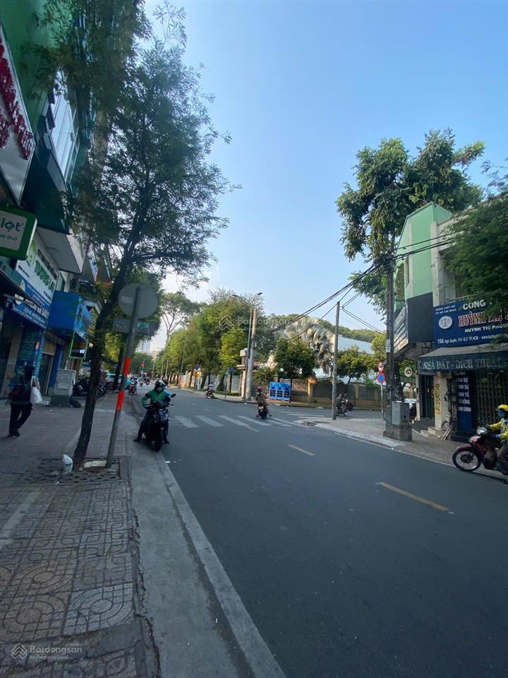 Bán nhà hiếm 2 mt trước sau ngô quyền p8 quận 5 dt 4,05 x 20m cn 81m2 kc 4 tầng giá 34 tỷ