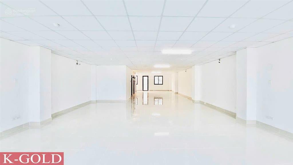 Cho thuê tòa nhà mặt trần khắc chân, phường tân định quận 1 ngang 10m