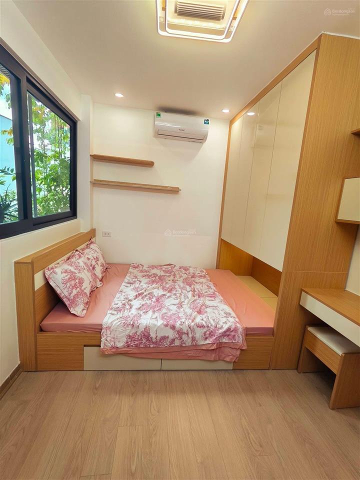 Trung tâm đống đa  full nội thất gần chợ  40m ra phố  mặt tiền 4m  5tỷ9