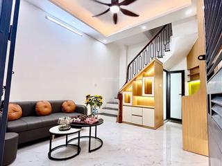 Trung tâm đống đa  full nội thất gần chợ  40m ra phố  mặt tiền 4m  5tỷ9