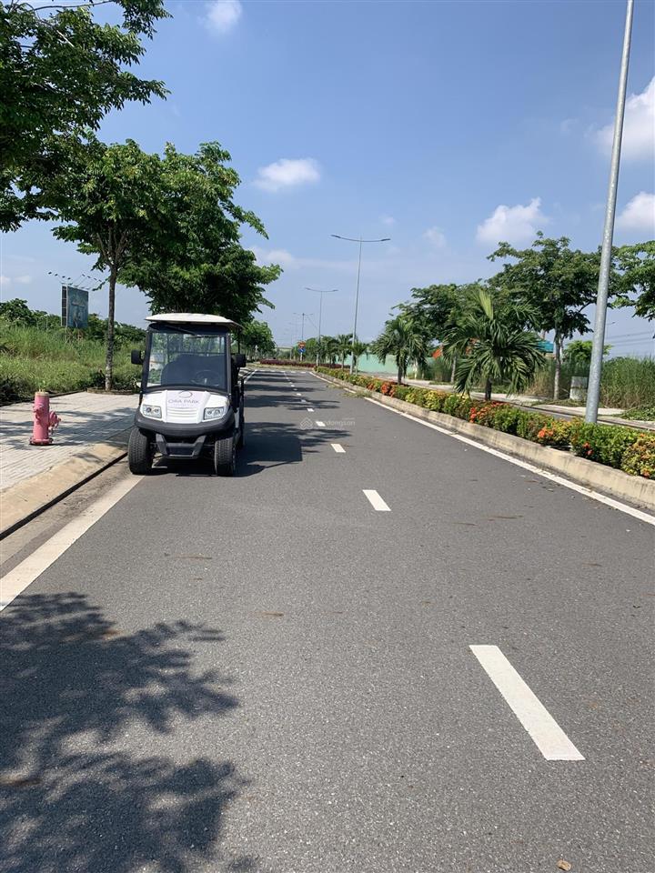 Đất nền mặt tiền đường 823d liền kề vinhomes sg park, có shr, công chứng ngay