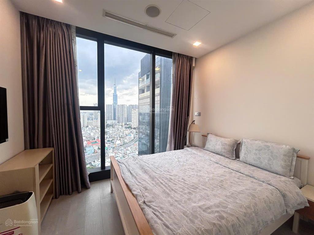 For rent  vinhomes golden river  2br
