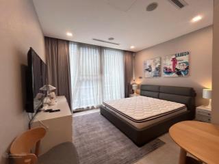 Cho thuê  vinhomes golden river  3 phòng ngủ
