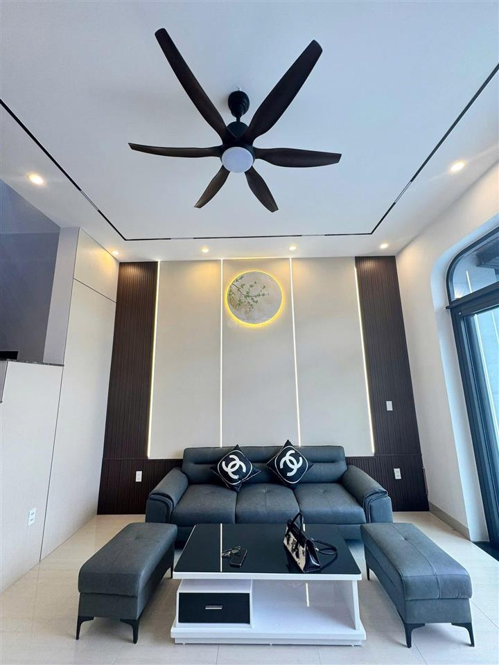 Bán nhà đường 10.5 văn tiến dũng