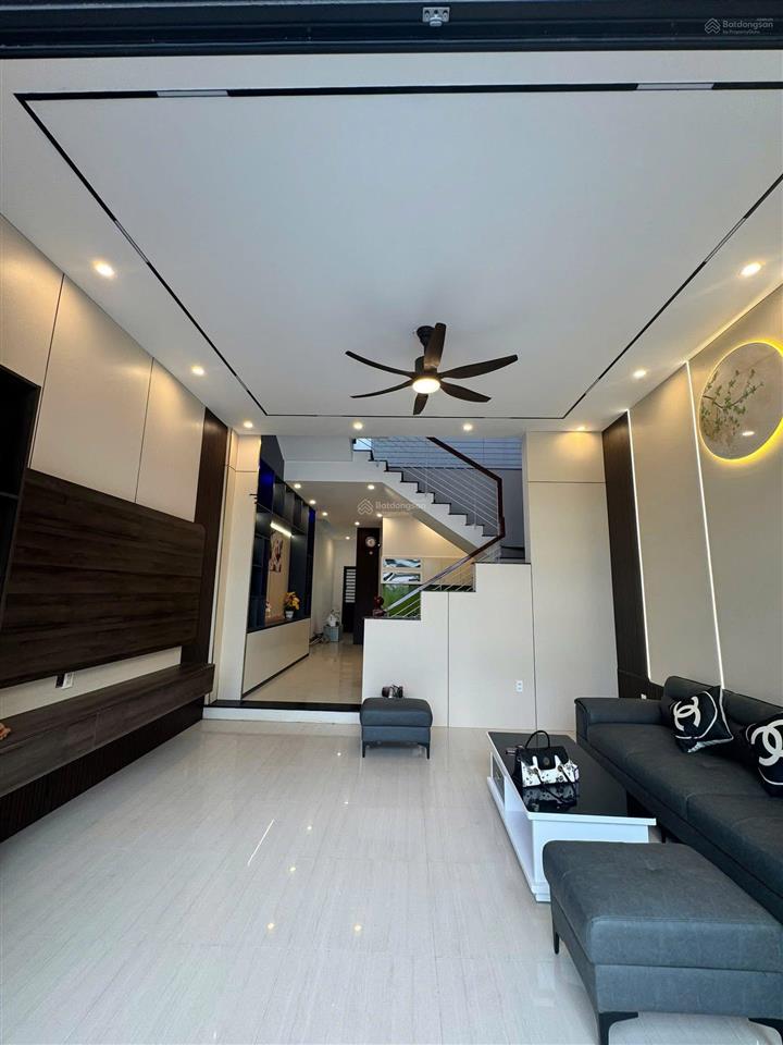 Bán nhà đường 10.5 văn tiến dũng