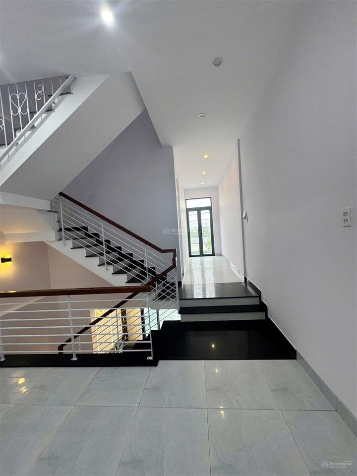 Bán nhà 3 tầng văn tiến dũng, hòa xuân, đà nẵng vị trí vàng đối diện công viên