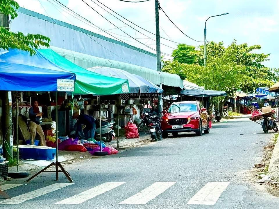 Văn tiến dũng(10m5) lề5m.sát chung cư hoà xuân
b2.7 lô 10 vị trí buôn bán kinh doanh