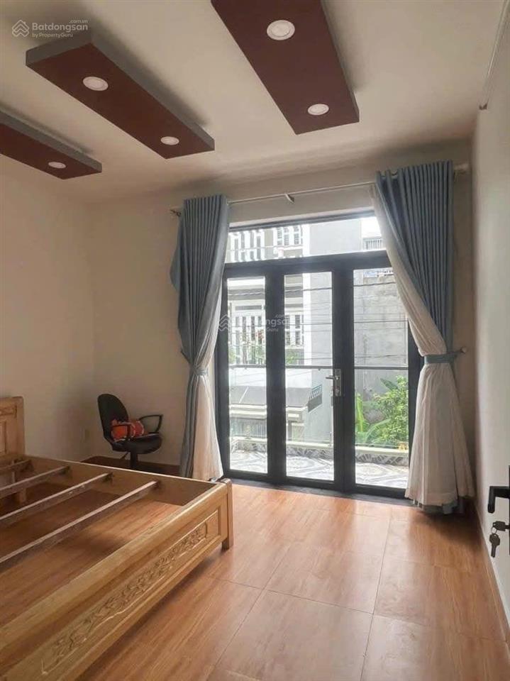 Chủ đi định cư nước ngoài gửi bán gấp nhà hồng bàng, quận 5  dt 47,3m2  shr sang tên ngay