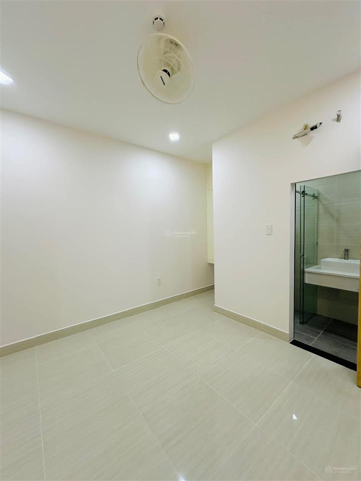 Chủ ngộp cần ra gấp  nhà 5 tầng hoàng diệu 2  chỉ 4.9 tỷ