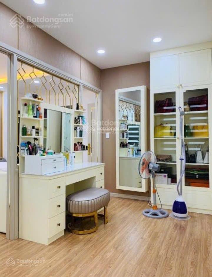 Thanh lý hiếm có căn hộ the gold view  85m2