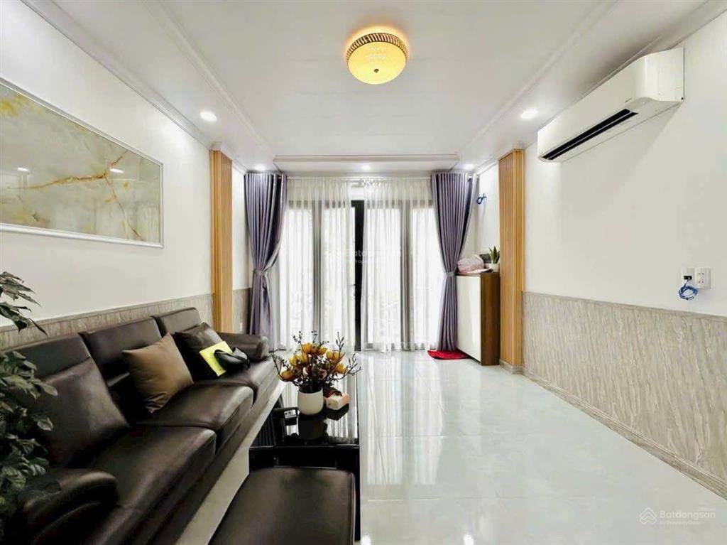 Định cư nước ngoài bán gấp nhà riêng tại bùi minh trực  44m2  shr