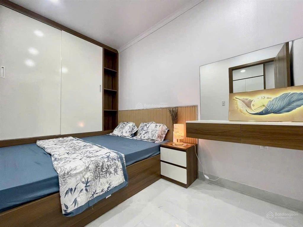 Định cư nước ngoài bán gấp nhà riêng tại bùi minh trực  44m2  shr