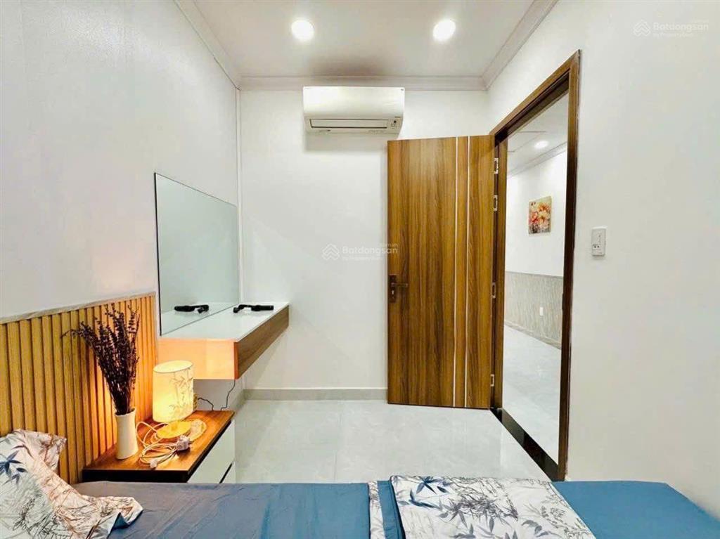 Định cư nước ngoài bán gấp nhà riêng tại bùi minh trực  44m2  shr