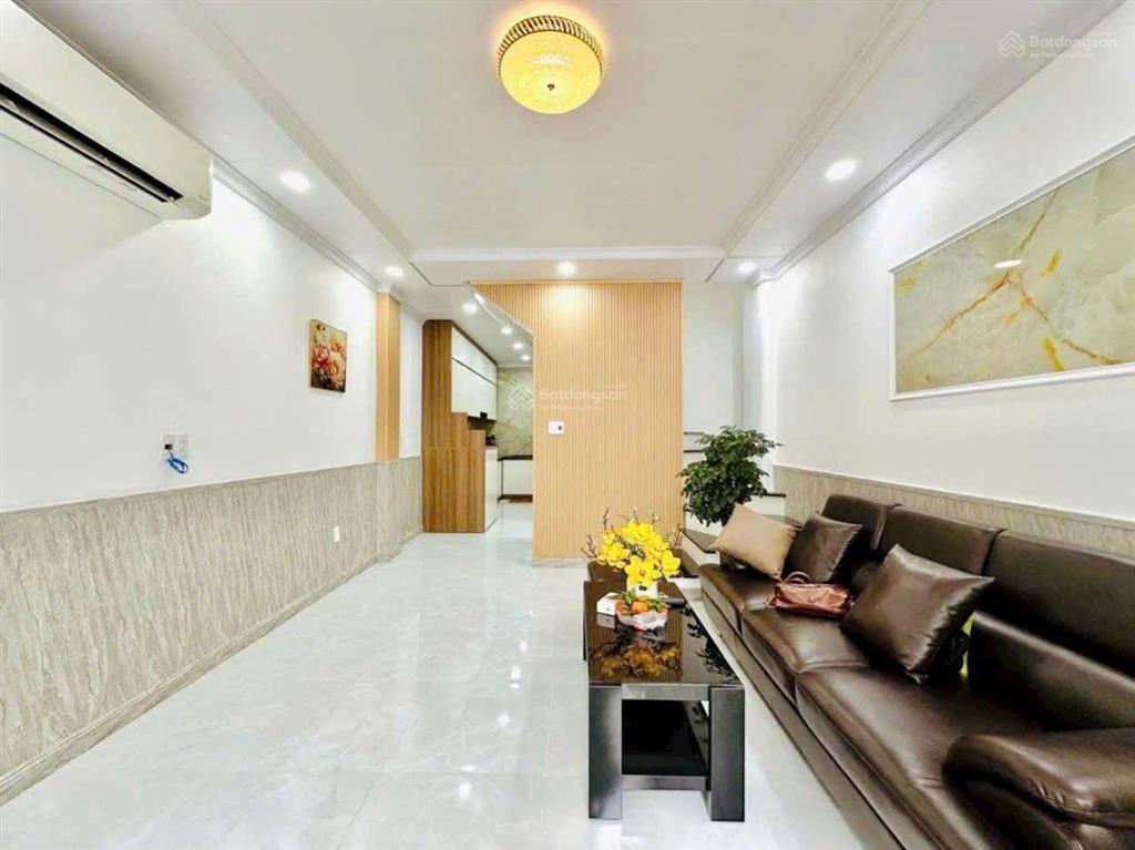 Định cư nước ngoài bán gấp nhà riêng tại bùi minh trực  44m2  shr