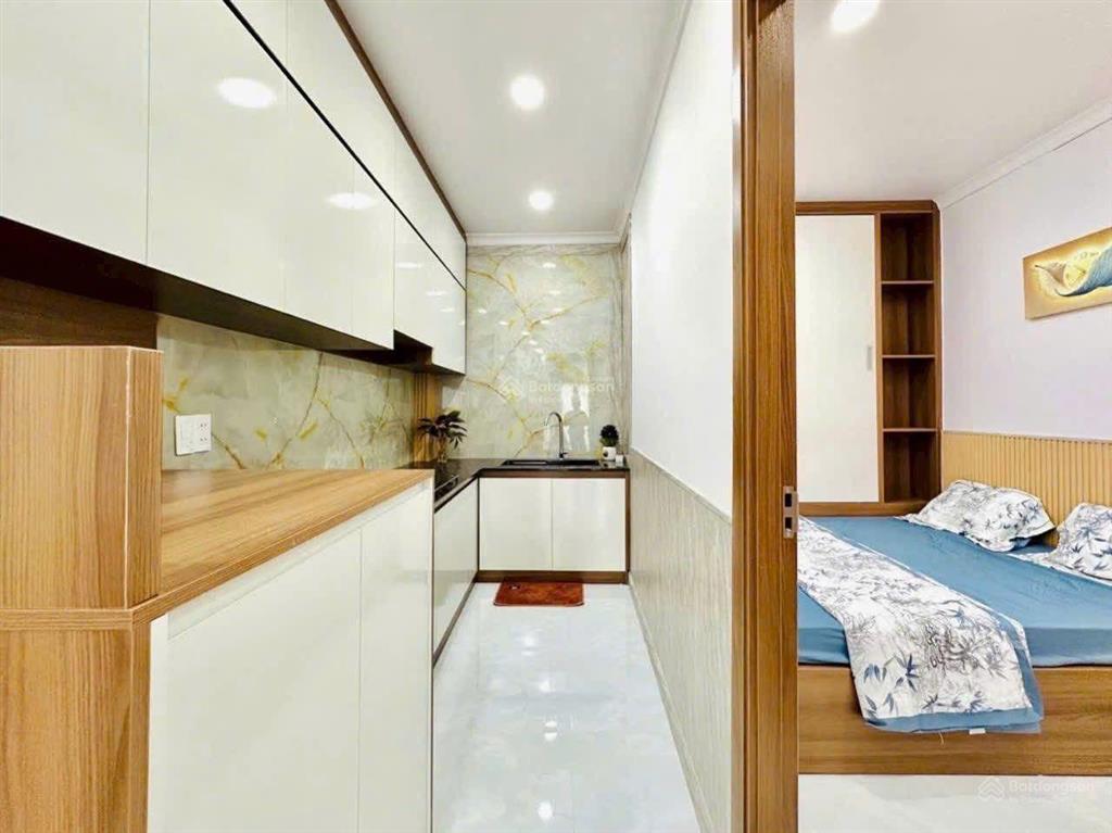 Định cư nước ngoài bán gấp nhà riêng tại bùi minh trực  44m2  shr