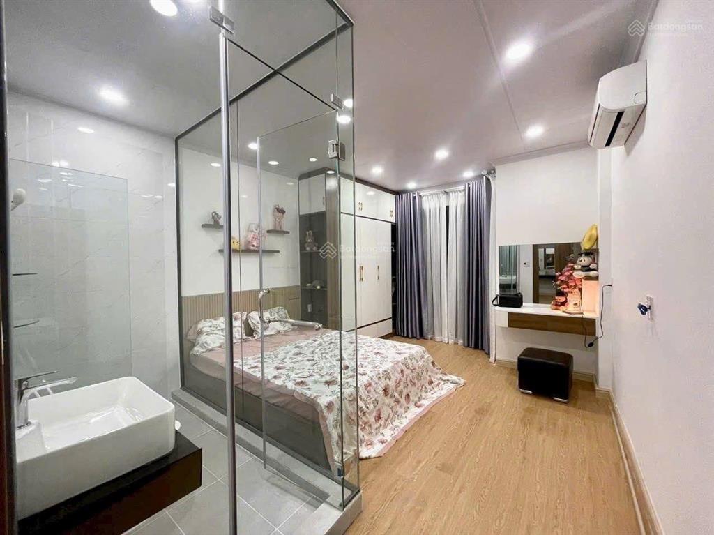 Định cư nước ngoài bán gấp nhà riêng tại bùi minh trực  44m2  shr