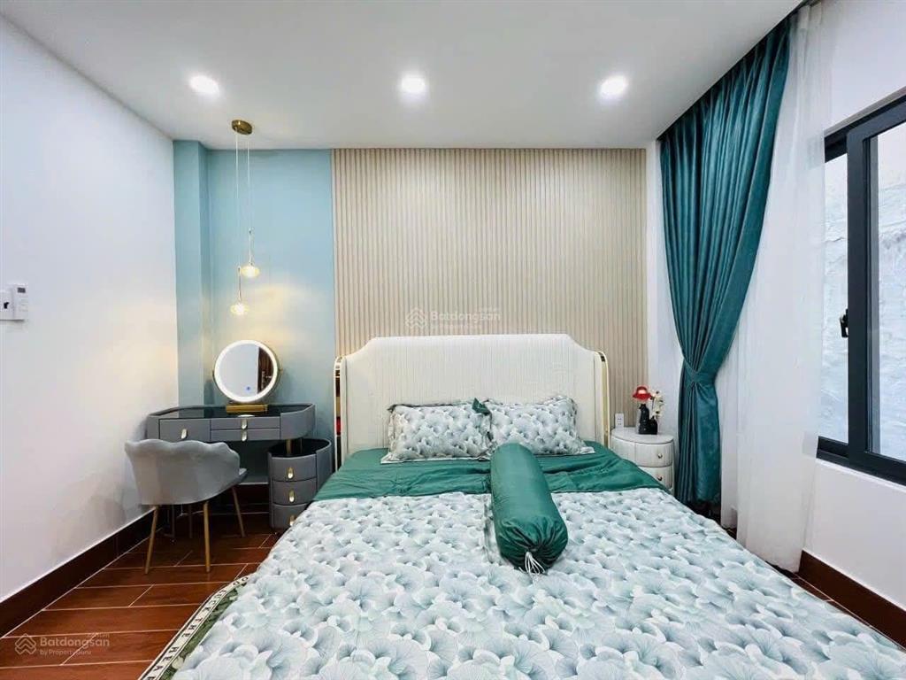 Giảm mạnh 300tr! ô tô ngủ trong nhà đường trần hưng đạo, quận 1