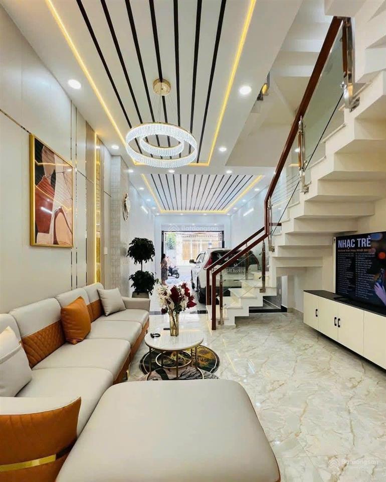 Giảm mạnh 300tr! ô tô ngủ trong nhà đường trần hưng đạo, quận 1