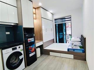 Tòa căn hộ dịch vụ siêu viptrung kínhcầu giấy94m221pkkchỉ 23tỷ doanh thu 100 triệu/tháng