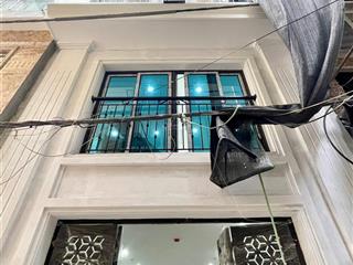 Chính chủ gửi bán chdv 7 tầng thang máy 56,5m2x17 phòng, 800tr  1 tỷ/ năm phú diễn từ liêm