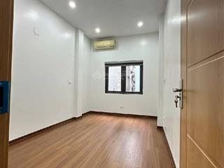 Nhà mới đẹp  ô tô đỗ cửa  5 tầng tài chính chỉ 6 tỷ.