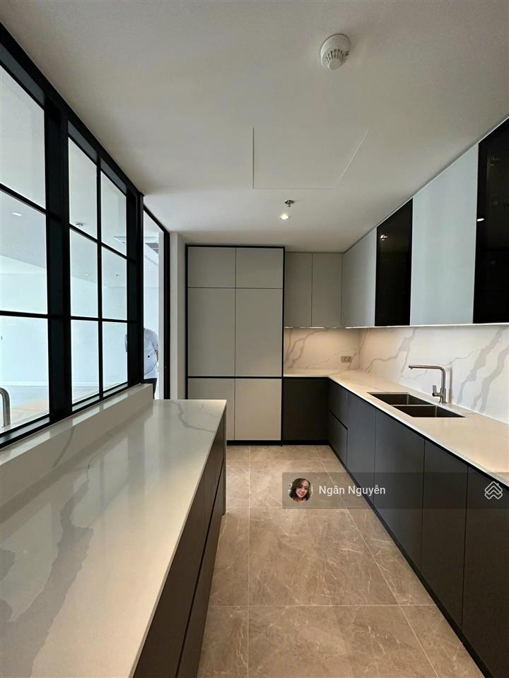 Bán 3 phòng suất spa the crest 152m2 giá chỉ 60 tỷ  0981 799 ***