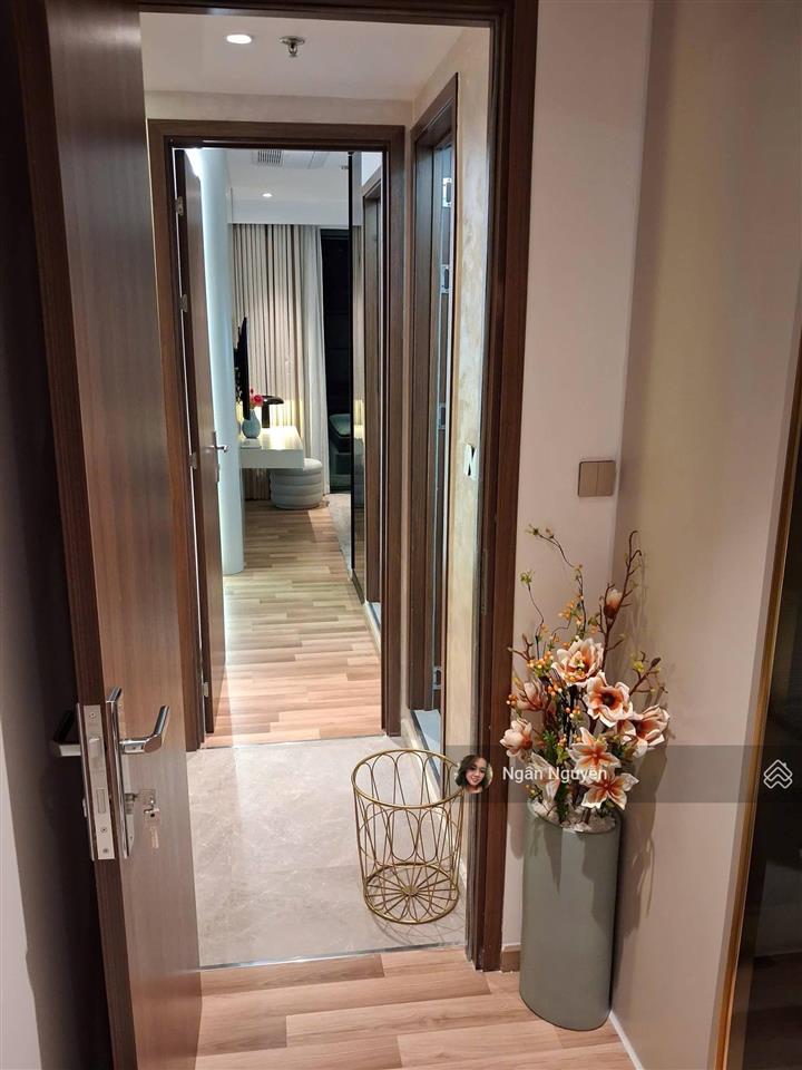 Bán căn hộ the crest, 2pn  79.19 m2, view nội khu, full nội thất, tầng trung, giá 23 tỷ