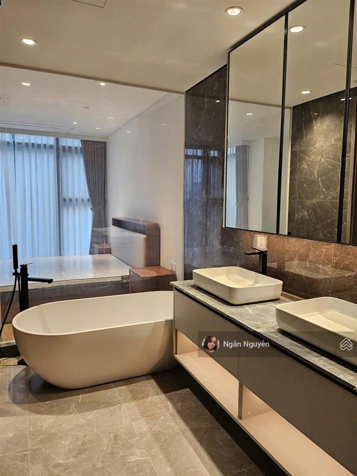 Căn hộ rộng nhất nhì the opera, 3pn  149.31 m2, vỉew xanh (công viên + cầu bason), giá 50 tỷ