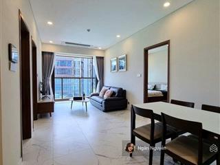 Căn hộ 2 pn, 2wc  69.57 m2, view hồ bơi + sông sg, tầng trung tại the galleria, giá 25 tỷ