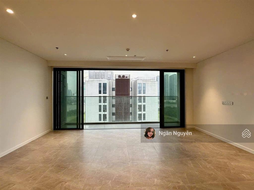 Siêu phẩm căn góc  layout hiếm. 3pn  152 m2, view bason q1  cv bờ sông  lm81. giá 45 tỷ