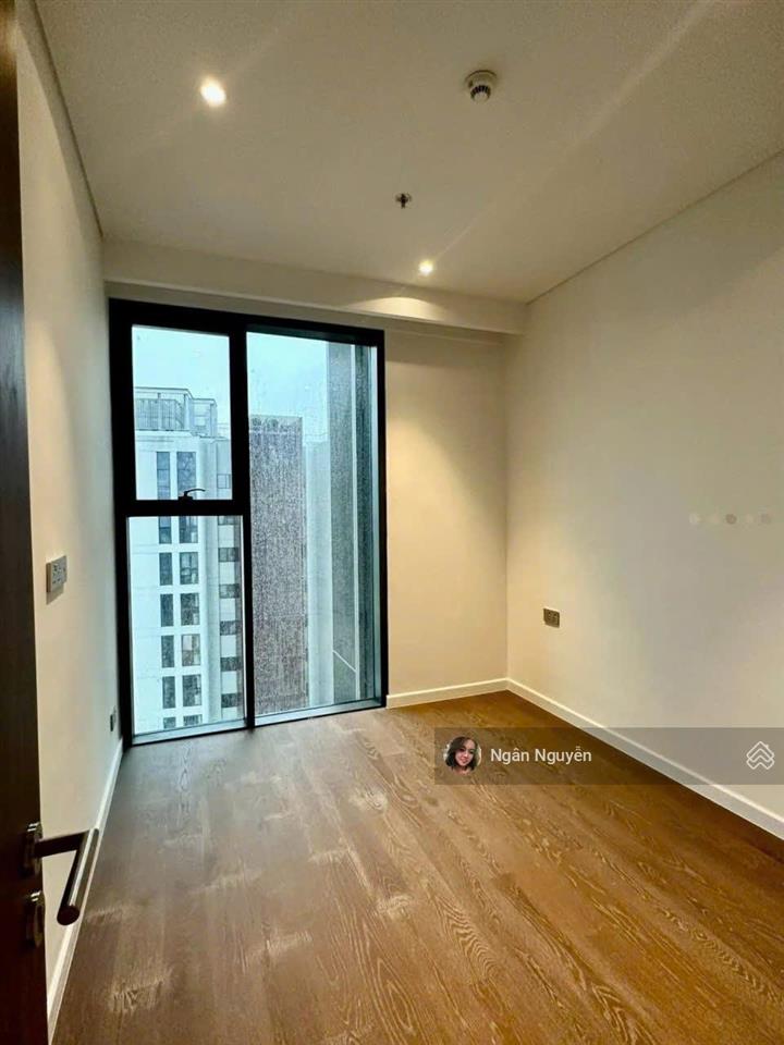Siêu phẩm căn góc  layout hiếm. 3pn  152 m2, view bason q1  cv bờ sông  lm81. giá 45 tỷ