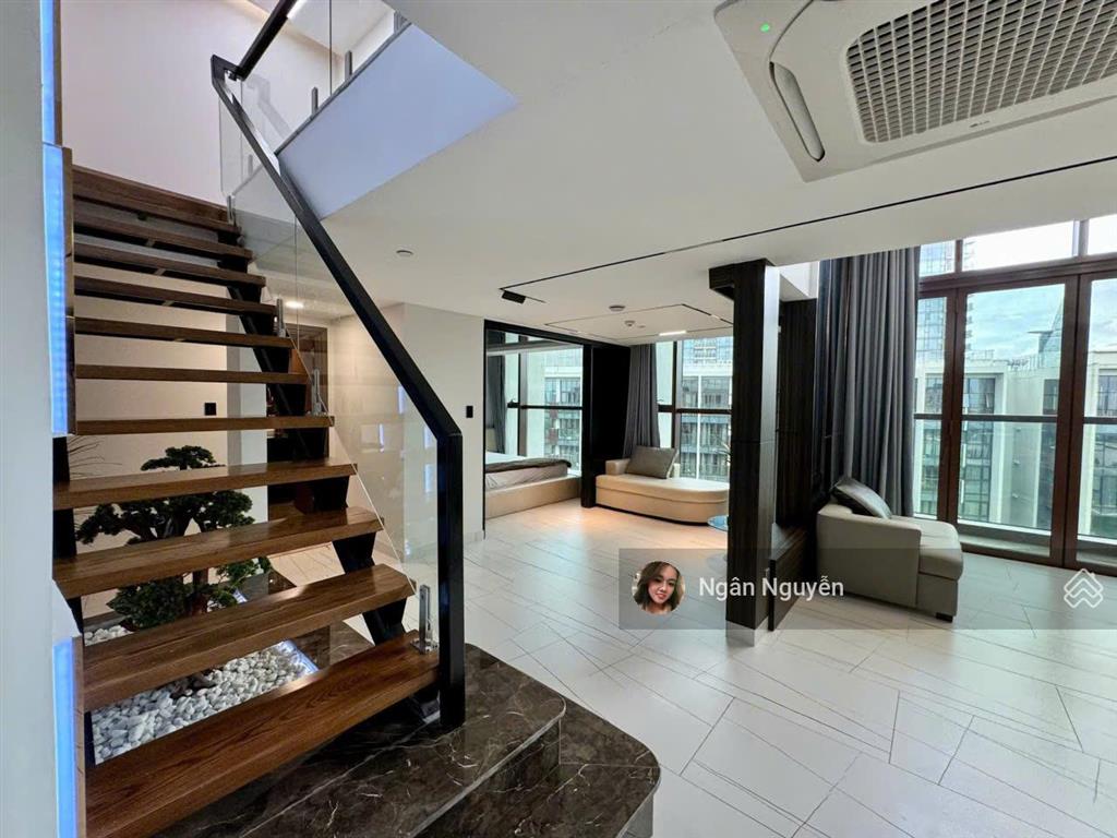 Diện tích khủng, view đẹp, tâng cao. the galleria 3 pn  140 m2. view sông + cầu bason + quận 1.
