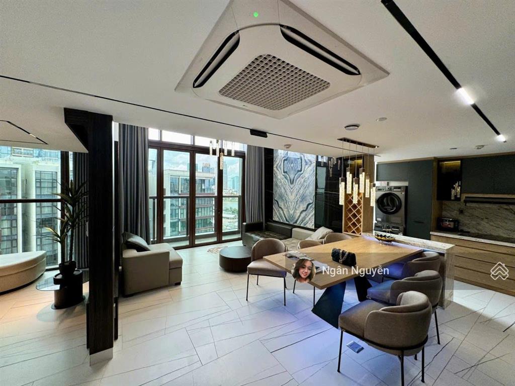 Diện tích khủng, view đẹp, tâng cao. the galleria 3 pn  140 m2. view sông + cầu bason + quận 1.