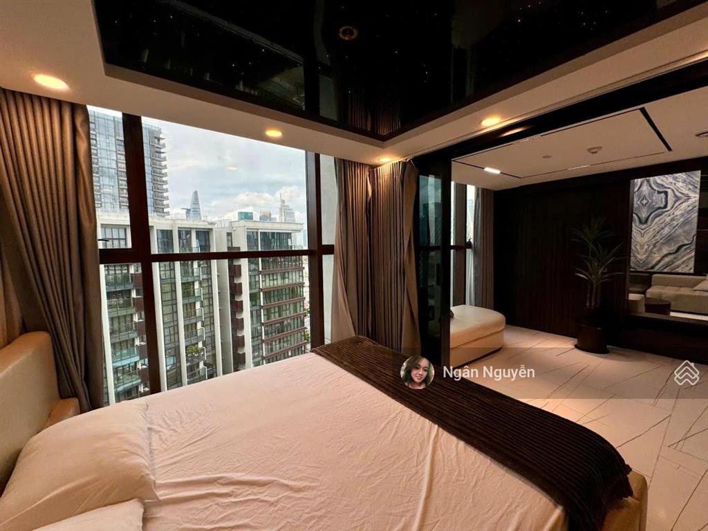 Diện tích khủng, view đẹp, tâng cao. the galleria 3 pn  140 m2. view sông + cầu bason + quận 1.