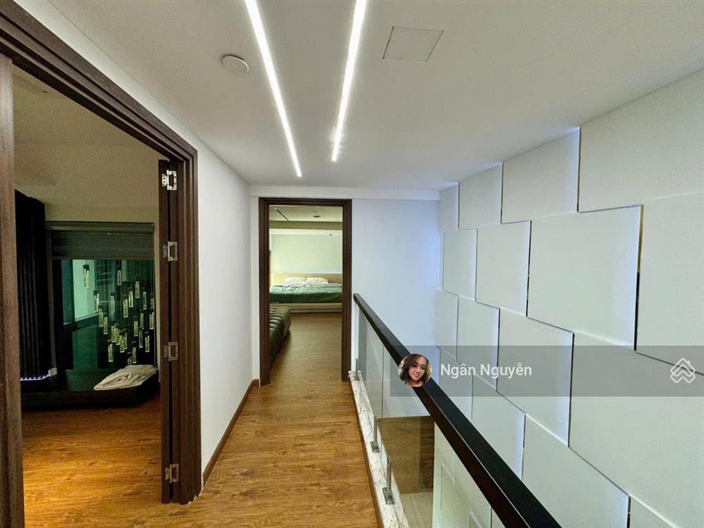 Diện tích khủng, view đẹp, tâng cao. the galleria 3 pn  140 m2. view sông + cầu bason + quận 1.