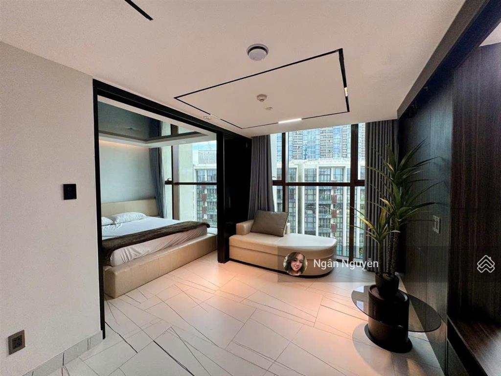 Diện tích khủng, view đẹp, tâng cao. the galleria 3 pn  140 m2. view sông + cầu bason + quận 1.