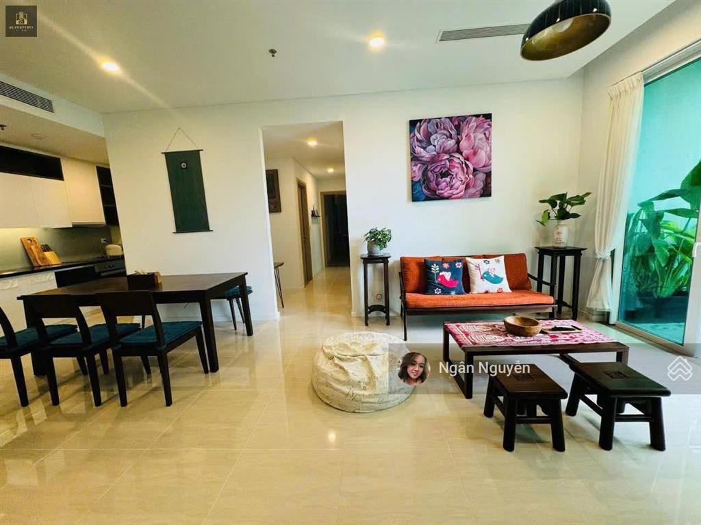 Layout đặc biệt "căn góc 2 ban công" sadora  sala 3 pn  119 m2, view hồ bơi yên tĩnh
