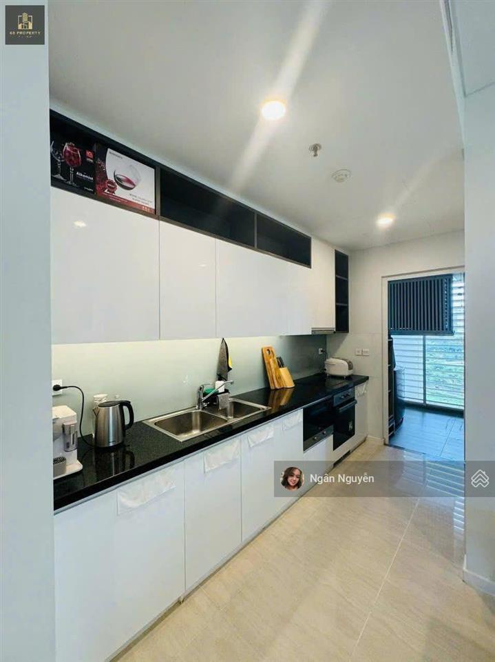 Layout đặc biệt "căn góc 2 ban công" sadora  sala 3 pn  119 m2, view hồ bơi yên tĩnh
