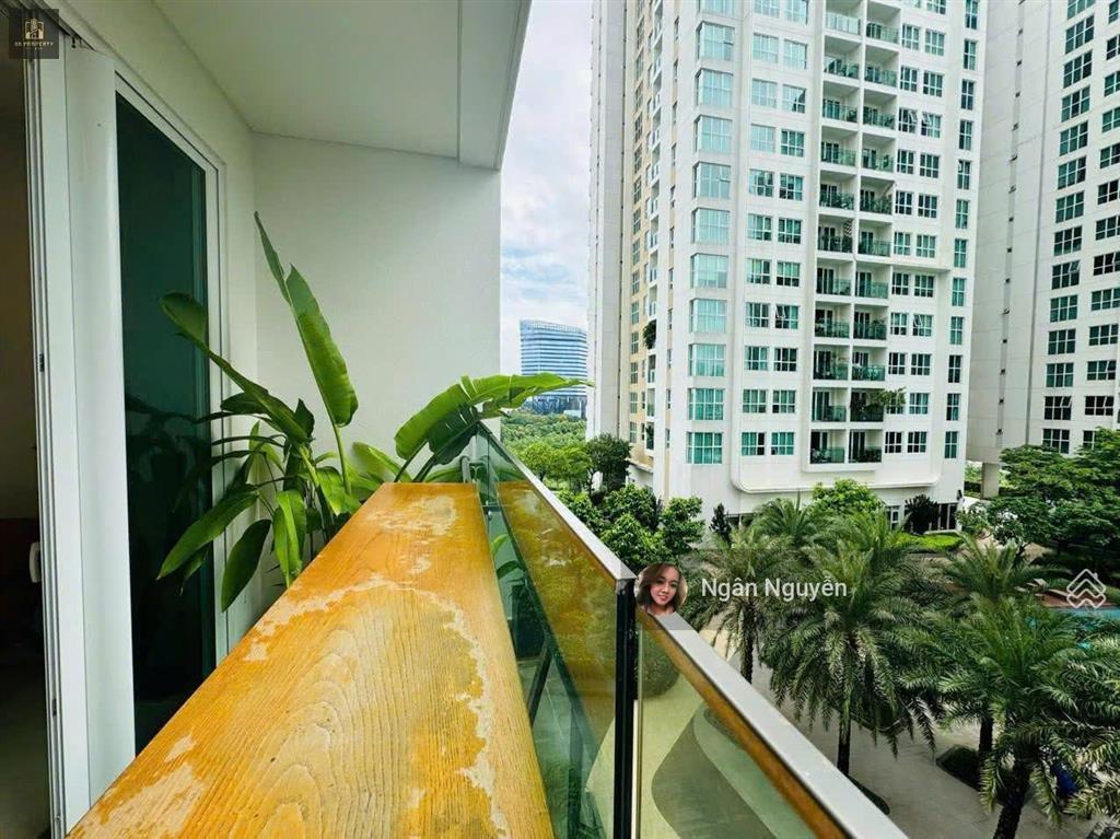 Layout đặc biệt "căn góc 2 ban công" sadora  sala 3 pn  119 m2, view hồ bơi yên tĩnh