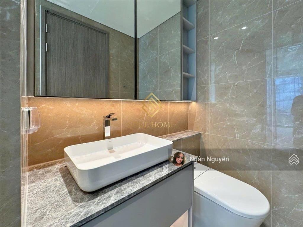 Bán căn 2 pn hoa hậu trực diện q1(view hồ bơi, sông sg, quảng trường). the opera 2pn83m2 giá 42 tỷ
