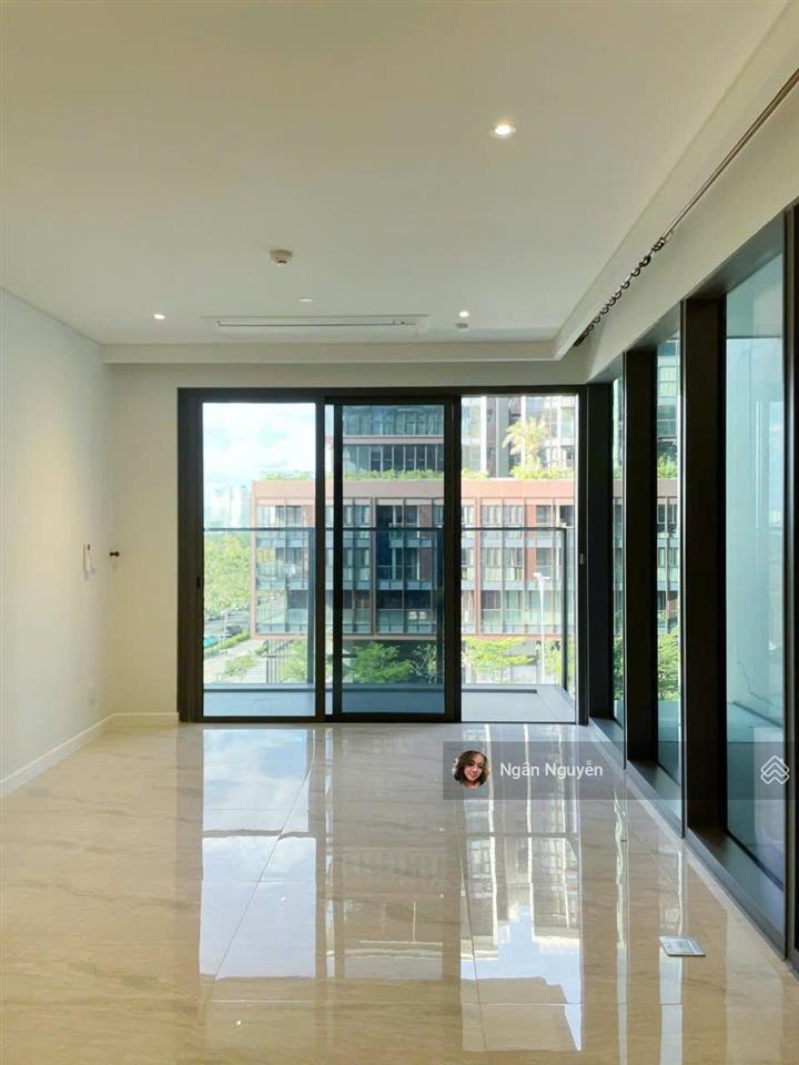 Layout hiếm bán. the opera  metropole 2 pn  106.7 m2, view cầu bason.  em ngân 0981 799 ***