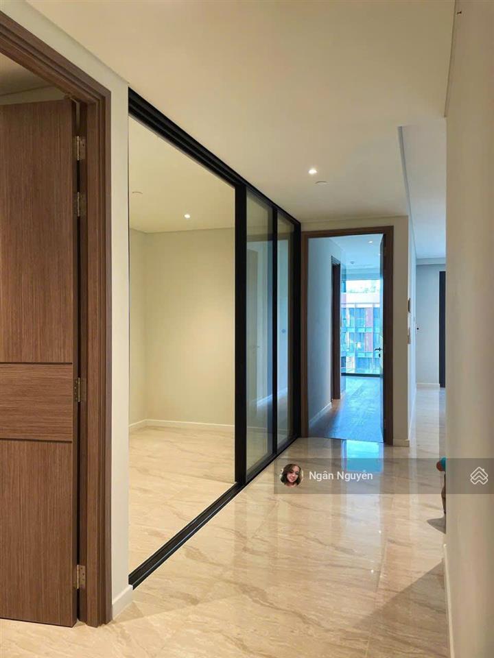 Layout hiếm bán. the opera  metropole 2 pn  106.7 m2, view cầu bason.  em ngân 0981 799 ***