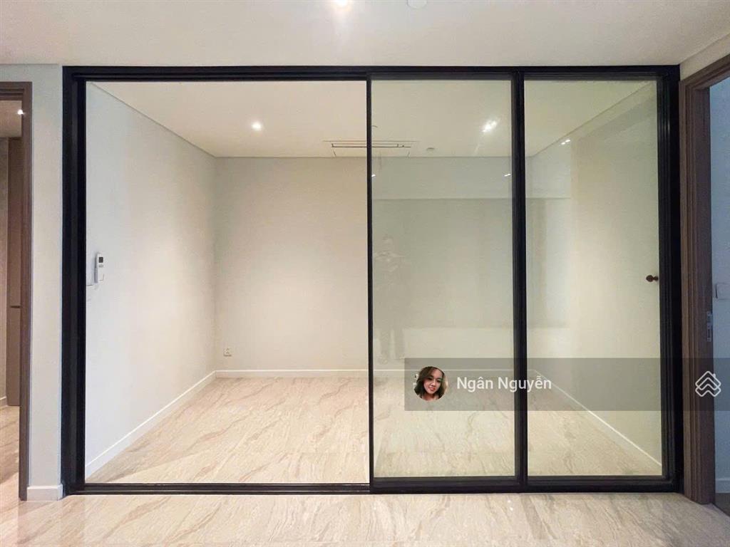 Layout hiếm bán. the opera  metropole 2 pn  106.7 m2, view cầu bason.  em ngân 0981 799 ***