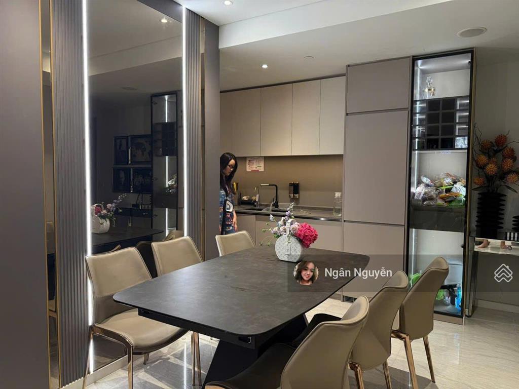 Giá tốt nhất thị trường. the opera 2pn  80.35m2, sổ hồng, view nội khu, full nội thất. giá 24.5 tỷ