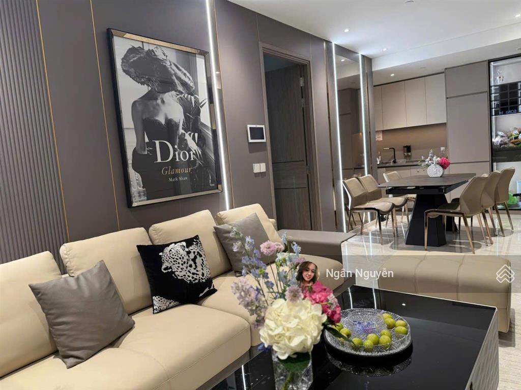 Giá tốt nhất thị trường. the opera 2pn  80.35m2, sổ hồng, view nội khu, full nội thất. giá 24.5 tỷ