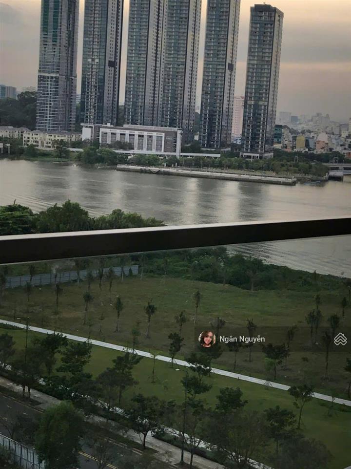 Căn hộ view mợi nơi. the river 1pn  56m2, view công viên bờ sông  cầu bason. giá 14.5 tỷ
