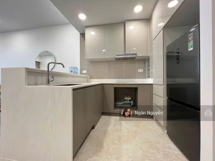 The river 1pn  56 m², tầng cao, view đại lộ vòng cung  sala. giá 13 tỷ.  em ngân 0981 799 ***