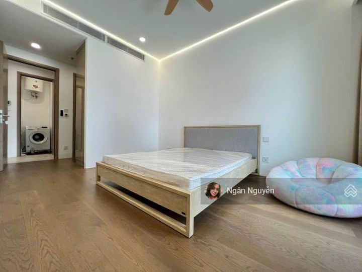 The river 1pn  56 m², tầng cao, view đại lộ vòng cung  sala. giá 13 tỷ.  em ngân 0981 799 ***